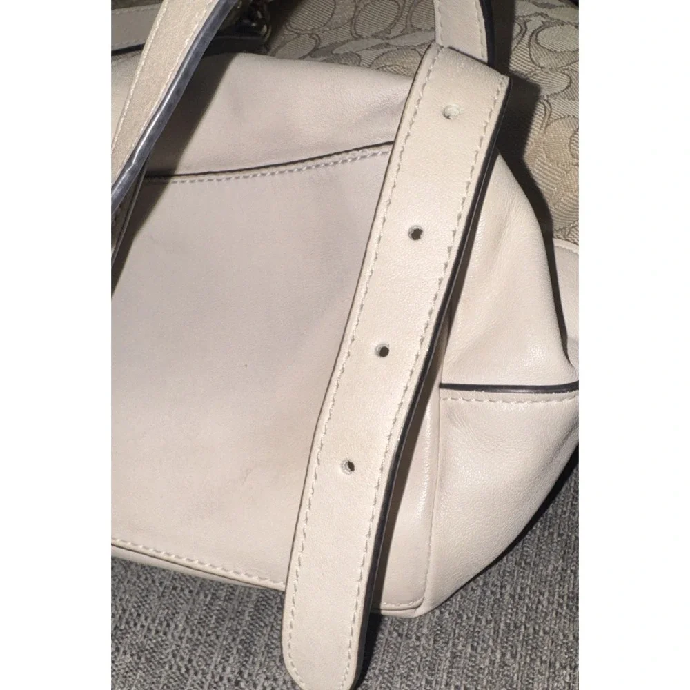 Coach signature jacquard